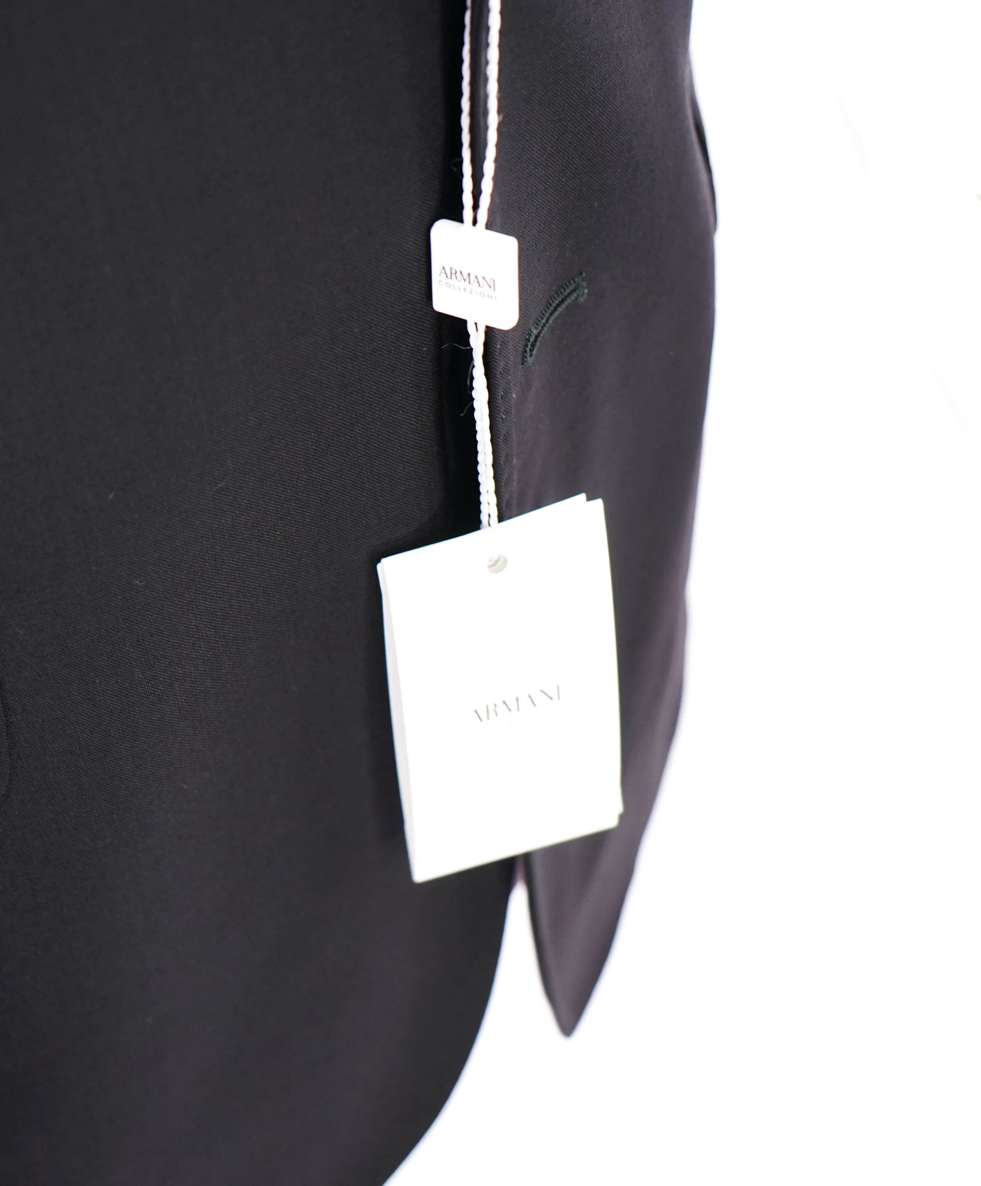 ARMANI COLLEZIONI - "M Line" Slim Modern Black Notch Lapel Suit - 40R