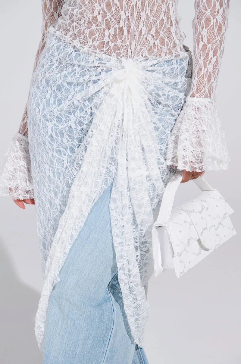LILY LACE BLOUSE IN WHITE