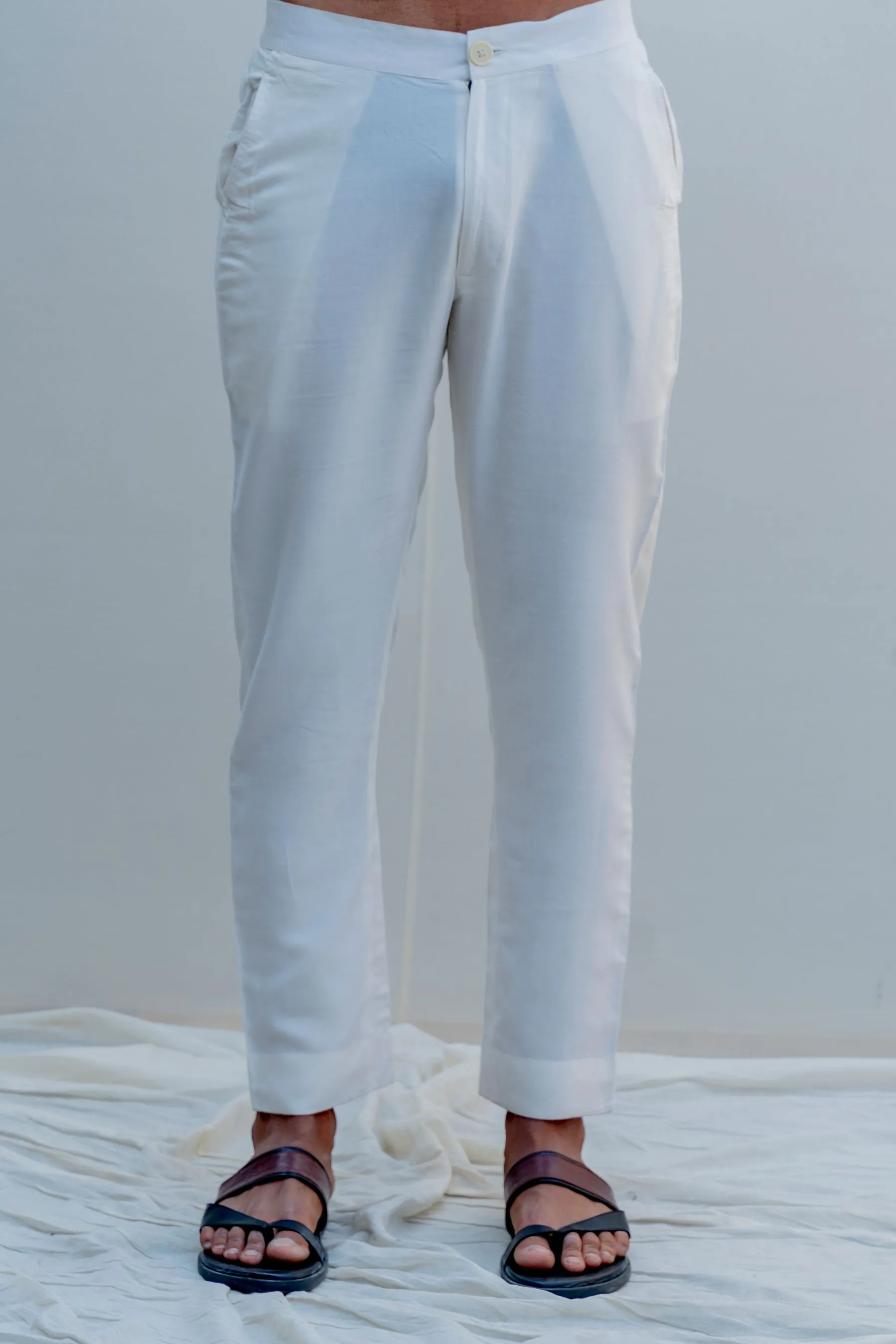 Mirjai - Off-White Embroidered Kurta Set