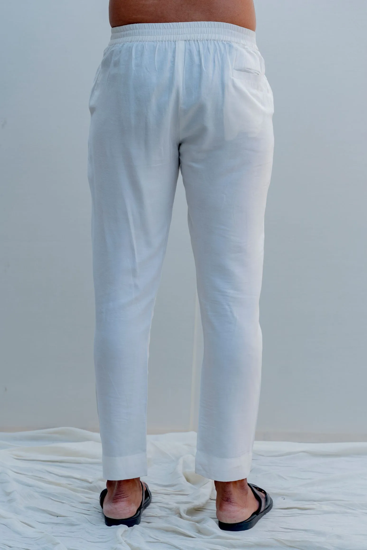 Mirjai - Off-White Embroidered Kurta Set