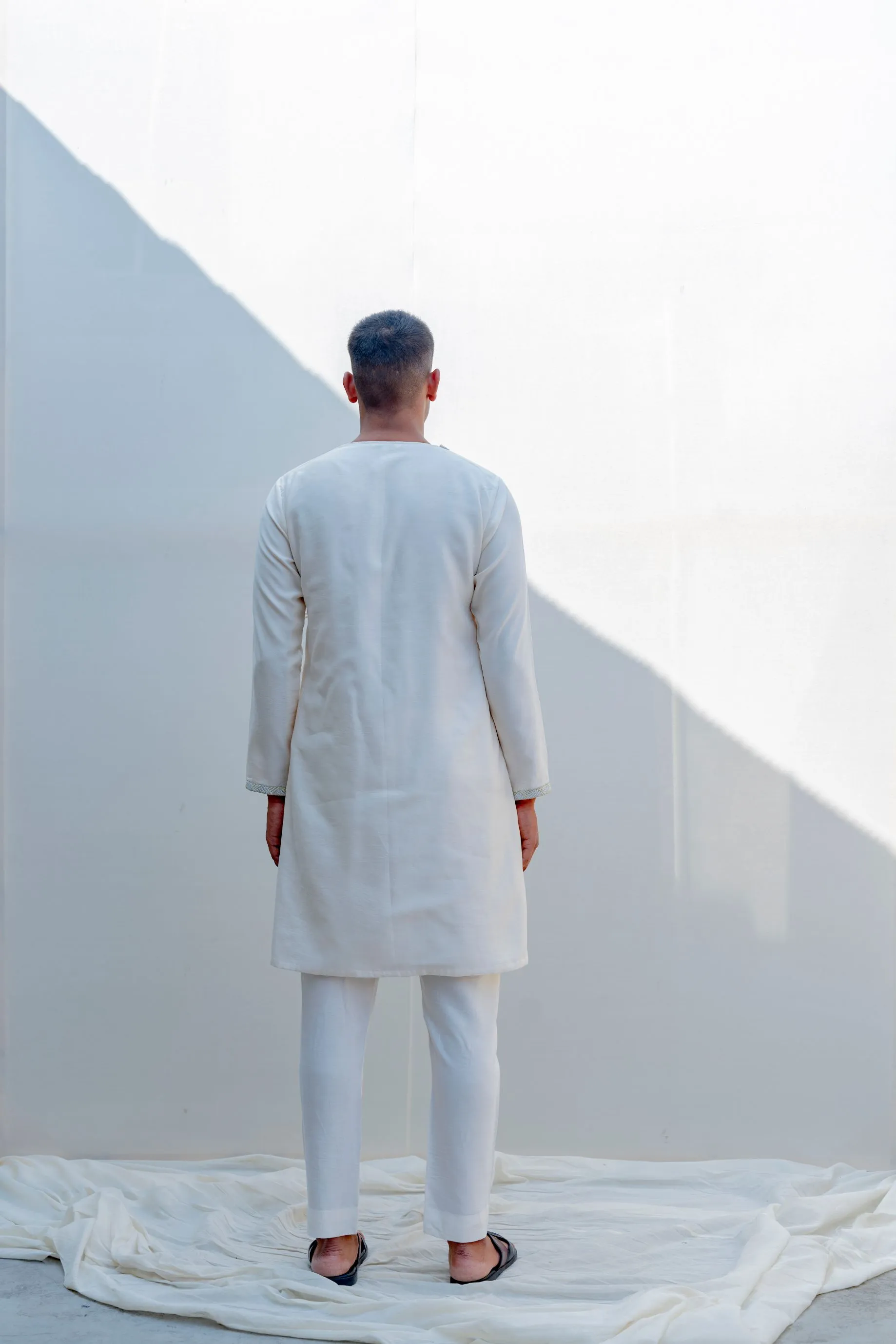 Mirjai - Off-White Embroidered Kurta Set