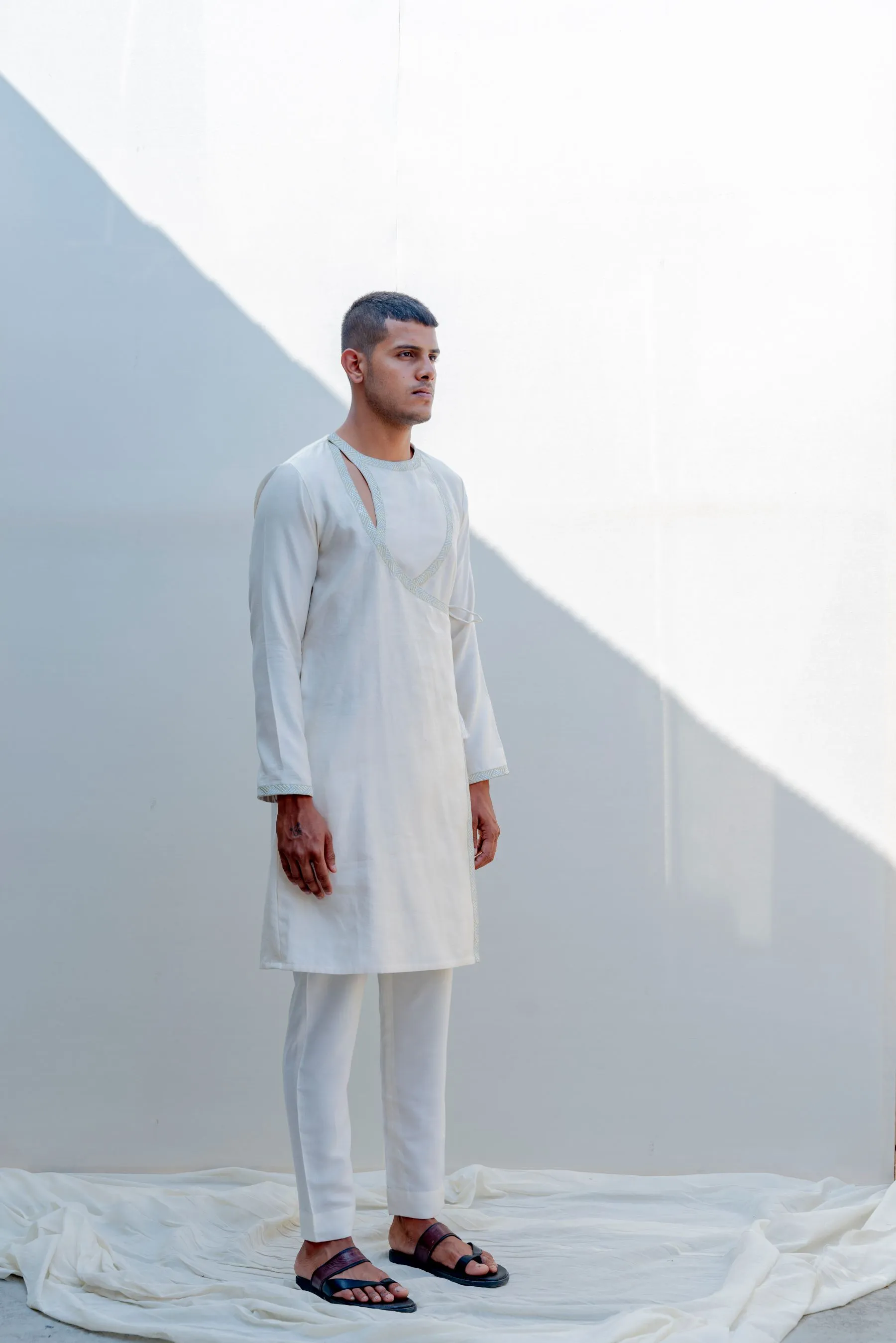 Mirjai - Off-White Embroidered Kurta Set